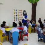 kelas kecil kidsland yang menyenangkan